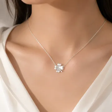 گردنبند شبدر